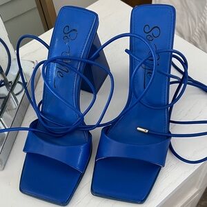 So Me Women's Electric Blue Lace-Up Heels